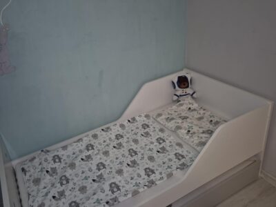 Átalakítható kiságy ráccsal, matraccal (0-8 éves korig)