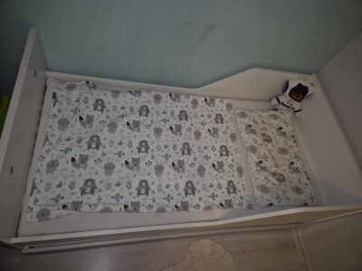 Átalakítható kiságy ráccsal, matraccal (0-8 éves korig)